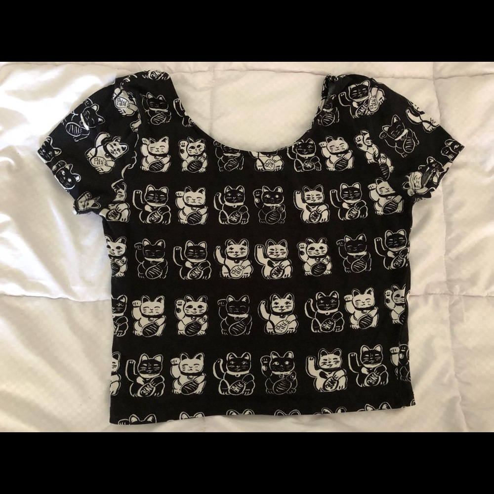 Crop top 🐱
